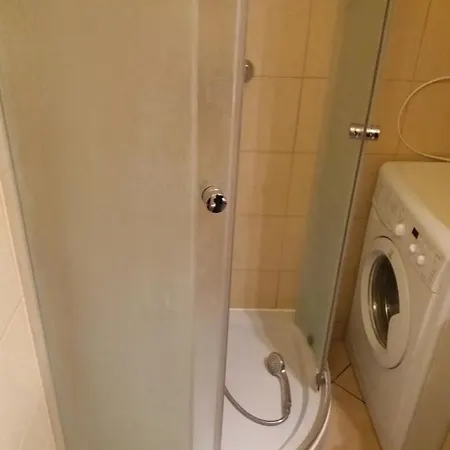 Kawalerka W Gdansku Blisko Starowki شقة غدانسك